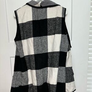 Womens Plaid Sleeveless Cardigan
